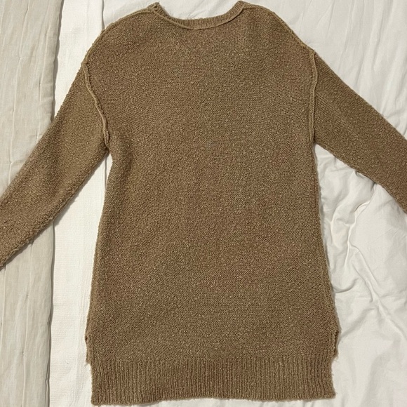 Kollar Clothing Sweater - Picture 4 of 8